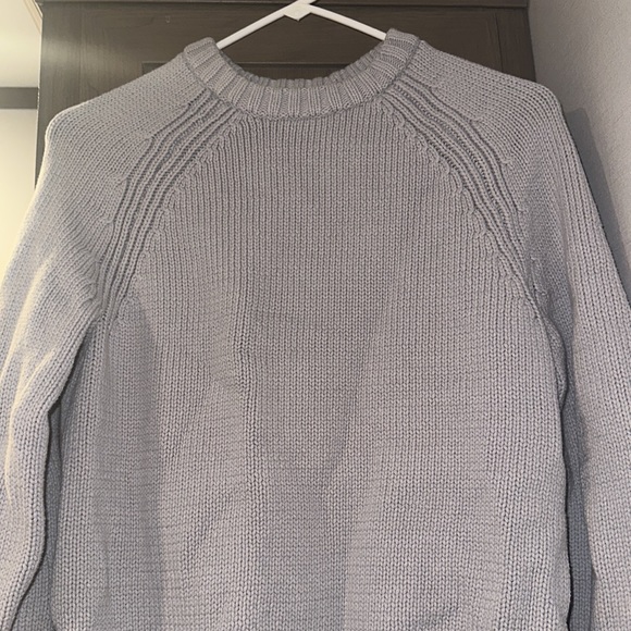 H&M Sweater - Picture 4 of 15